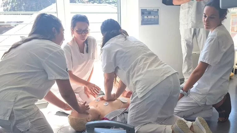 Étudiantes pendant le cours du module UVIMA en juin 2026