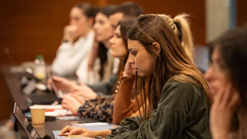 Etudiants en formation continue concentrés