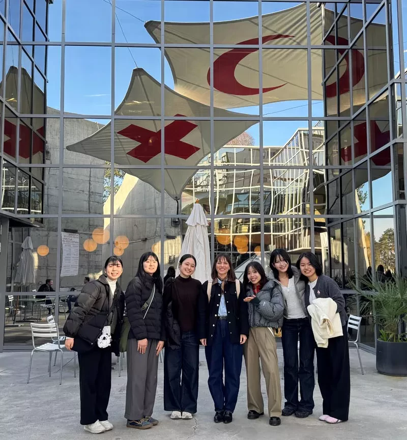Etudiantes japonaises en SU à La Source visitent le CICR
